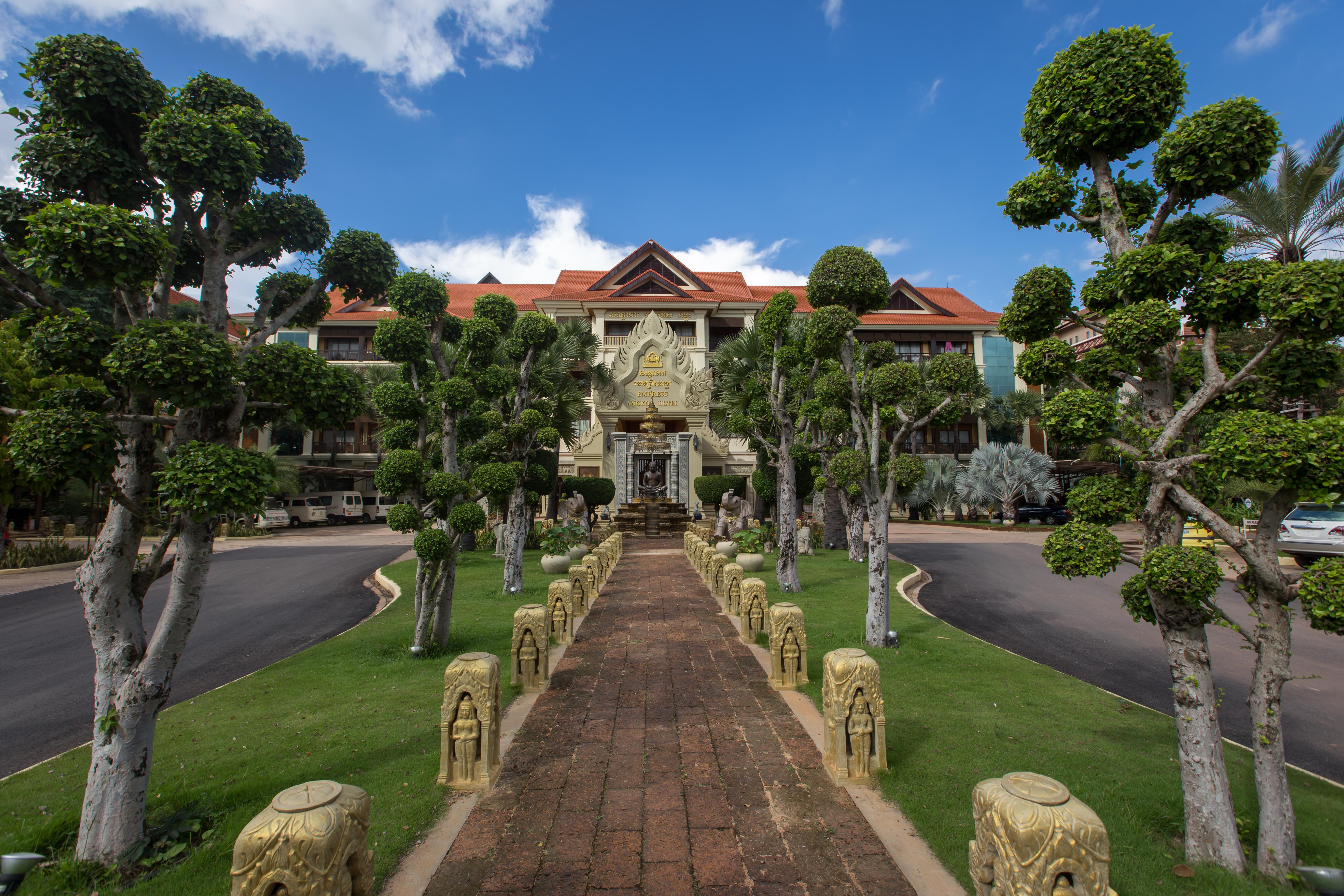 Empress Residence Resort And Spa Сіємреап Екстер'єр фото